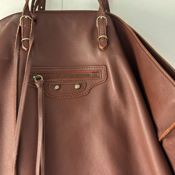 Authentic Balenciaga XL leather tote - Picture 2 of 10